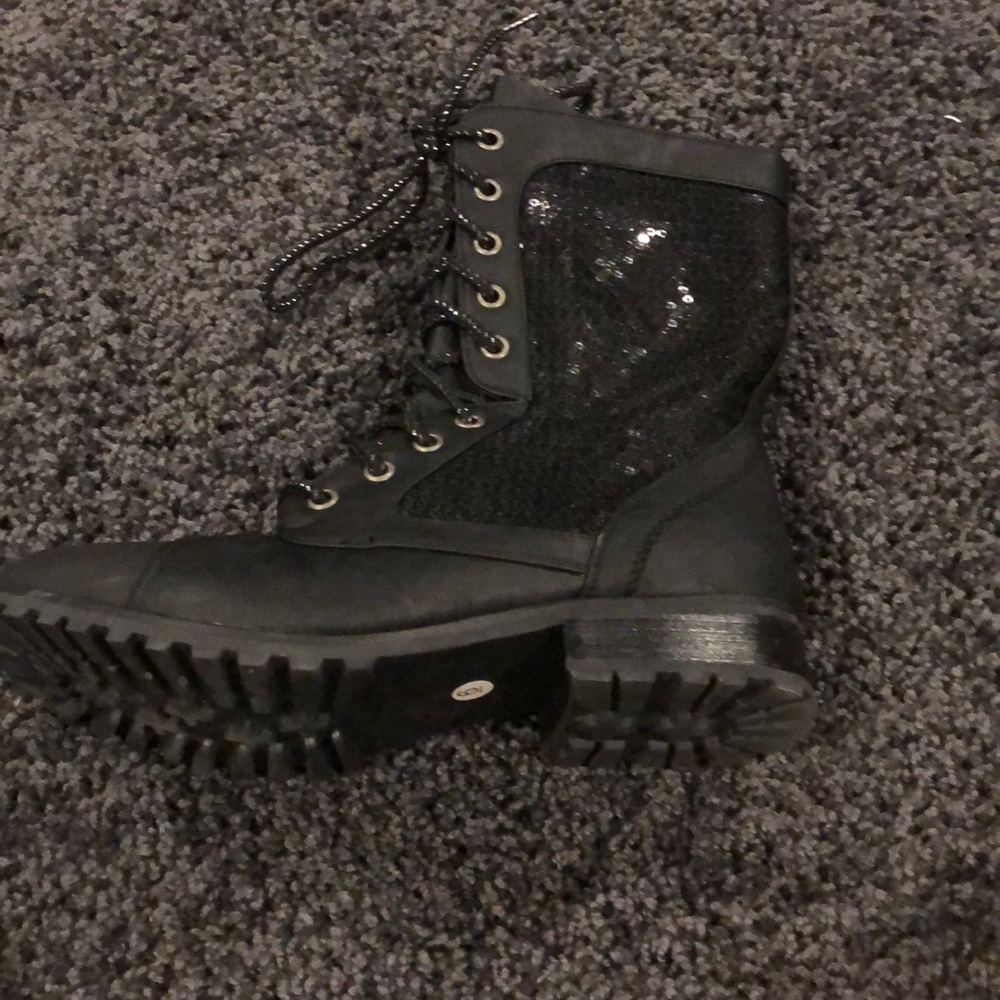 Black sparkly steel toed boots